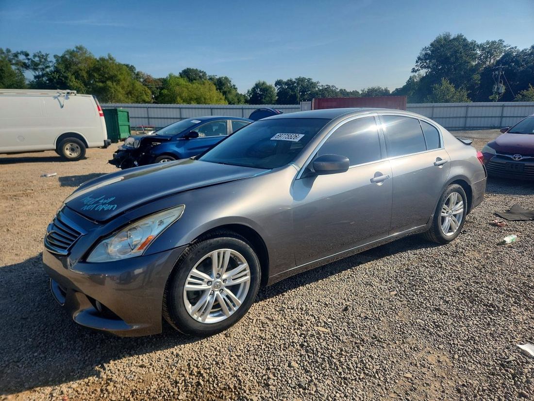 2013 INFINITI G37 SEDAN