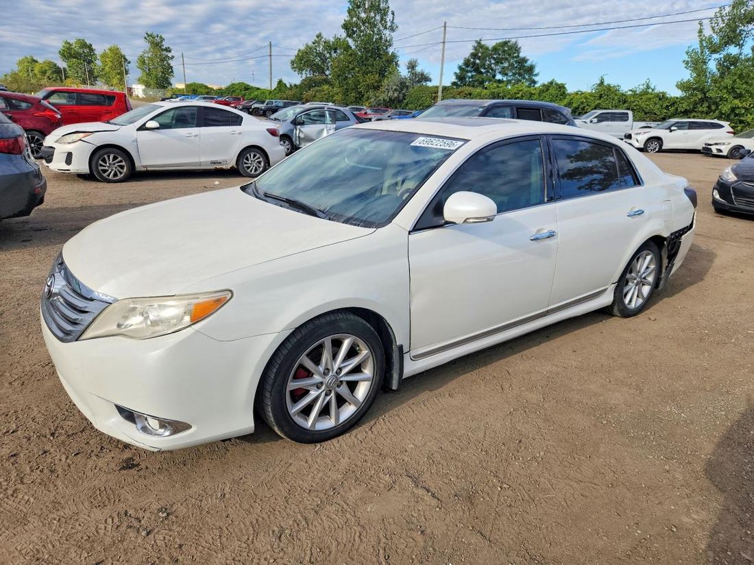 2011 TOYOTA AVALON