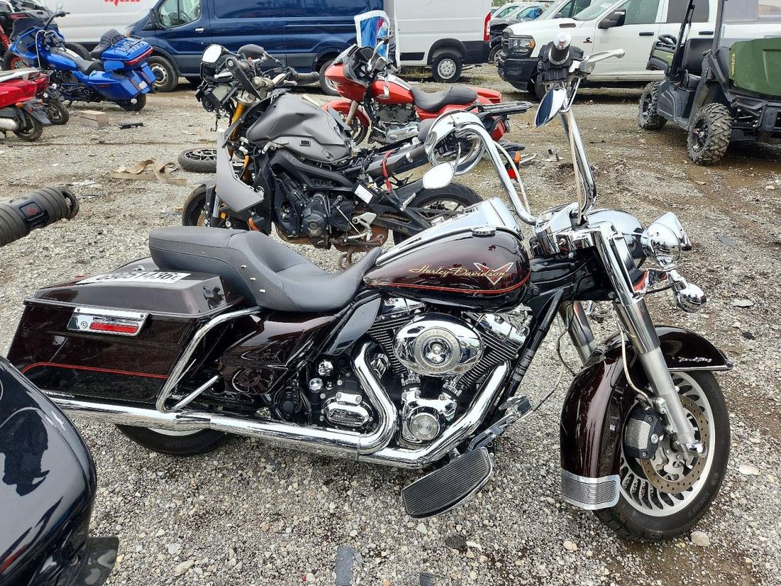 2011 HARLEY-DAVIDSON FLHR