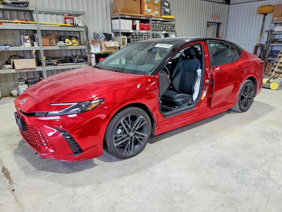 2026 TOYOTA CAMRY