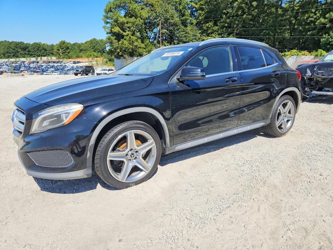 2015 MERCEDES-BENZ GLA