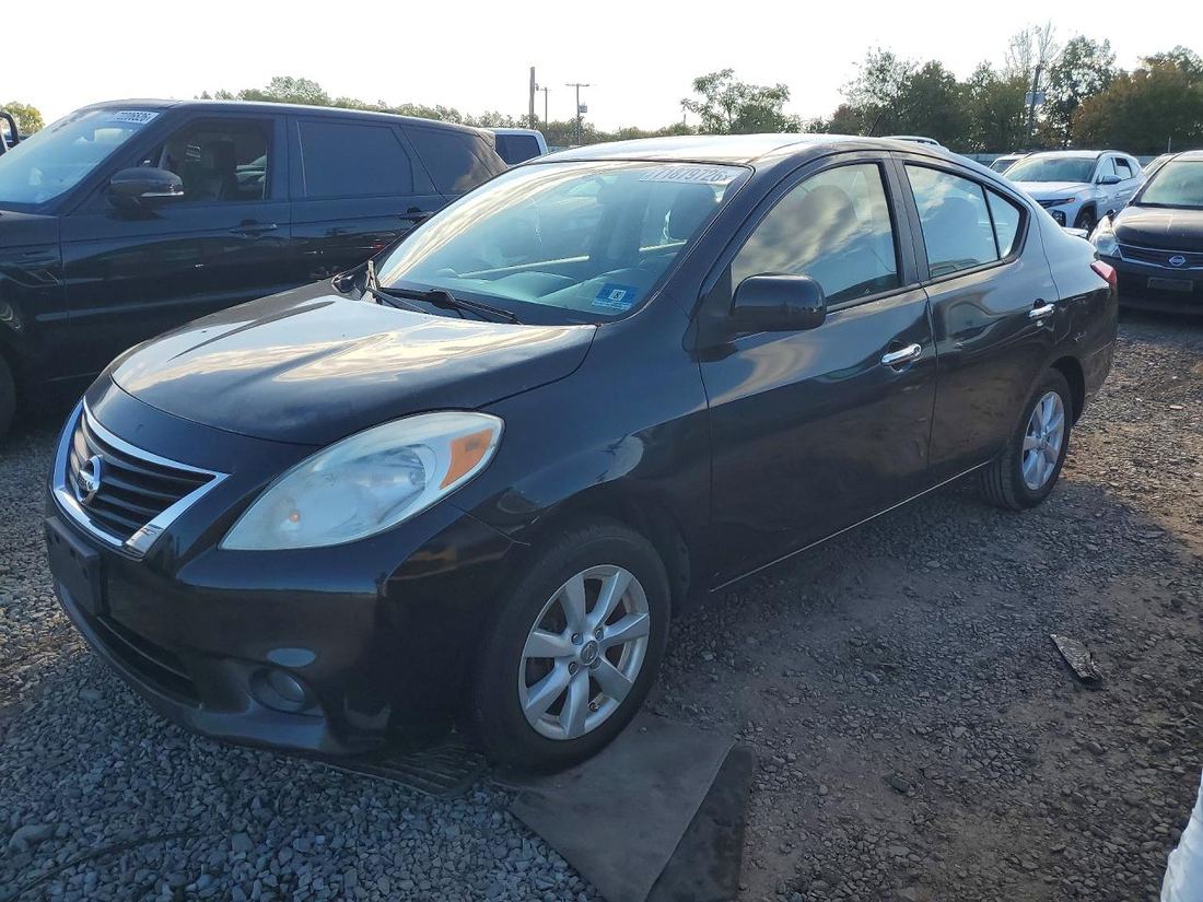 2013 NISSAN VERSA