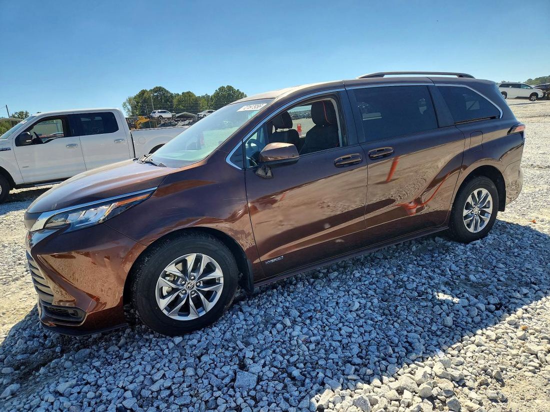 2021 TOYOTA SIENNA