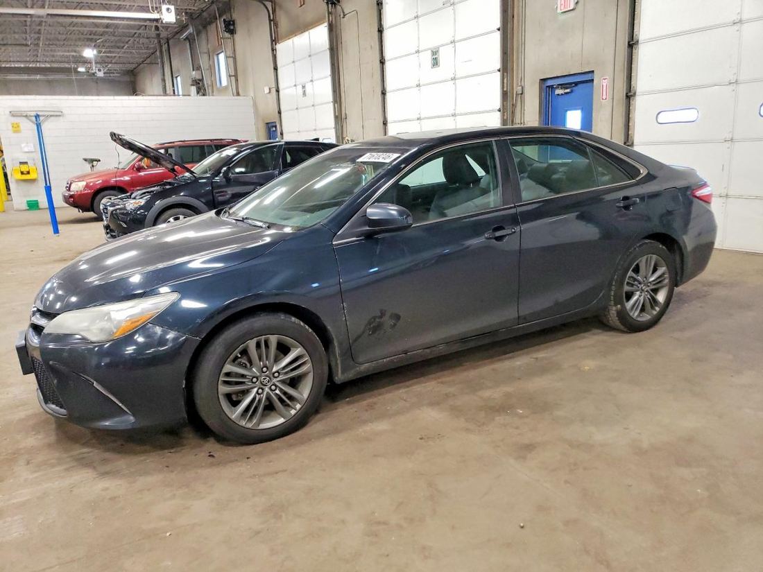 2016 TOYOTA CAMRY