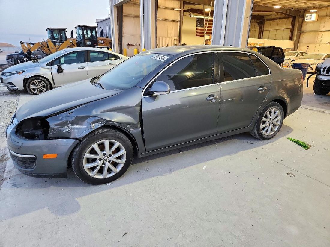 2010 VOLKSWAGEN JETTA
