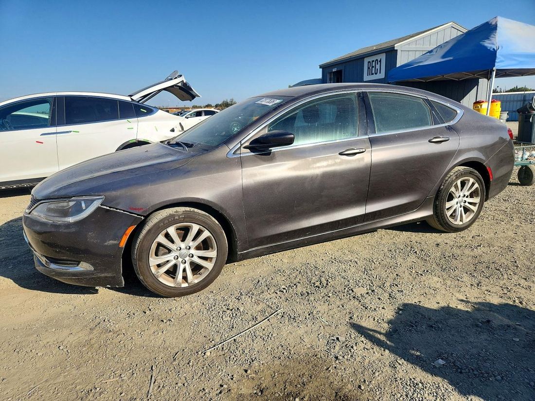 2015 CHRYSLER 200