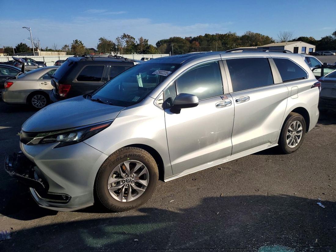 2024 TOYOTA SIENNA