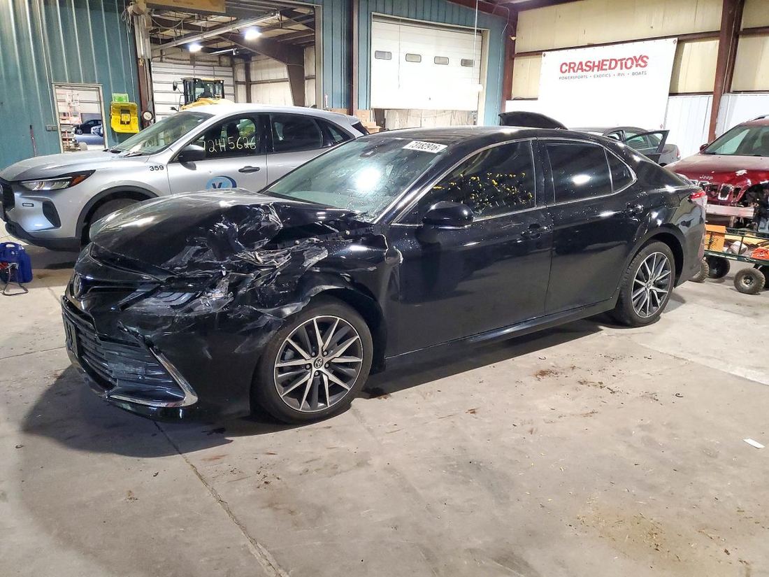 2023 TOYOTA CAMRY