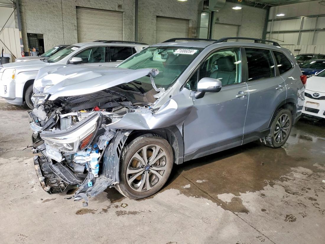 2020 SUBARU FORESTER