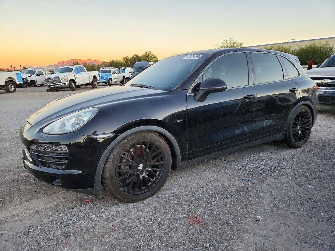2014 PORSCHE CAYENNE