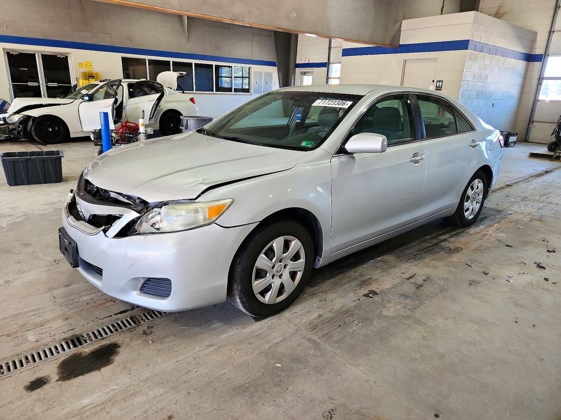 2010 TOYOTA CAMRY
