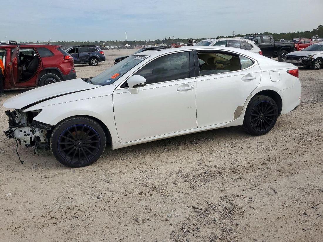 2015 LEXUS ES