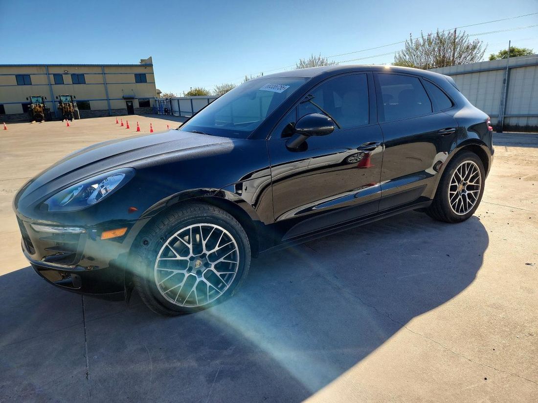 2018 PORSCHE MACAN