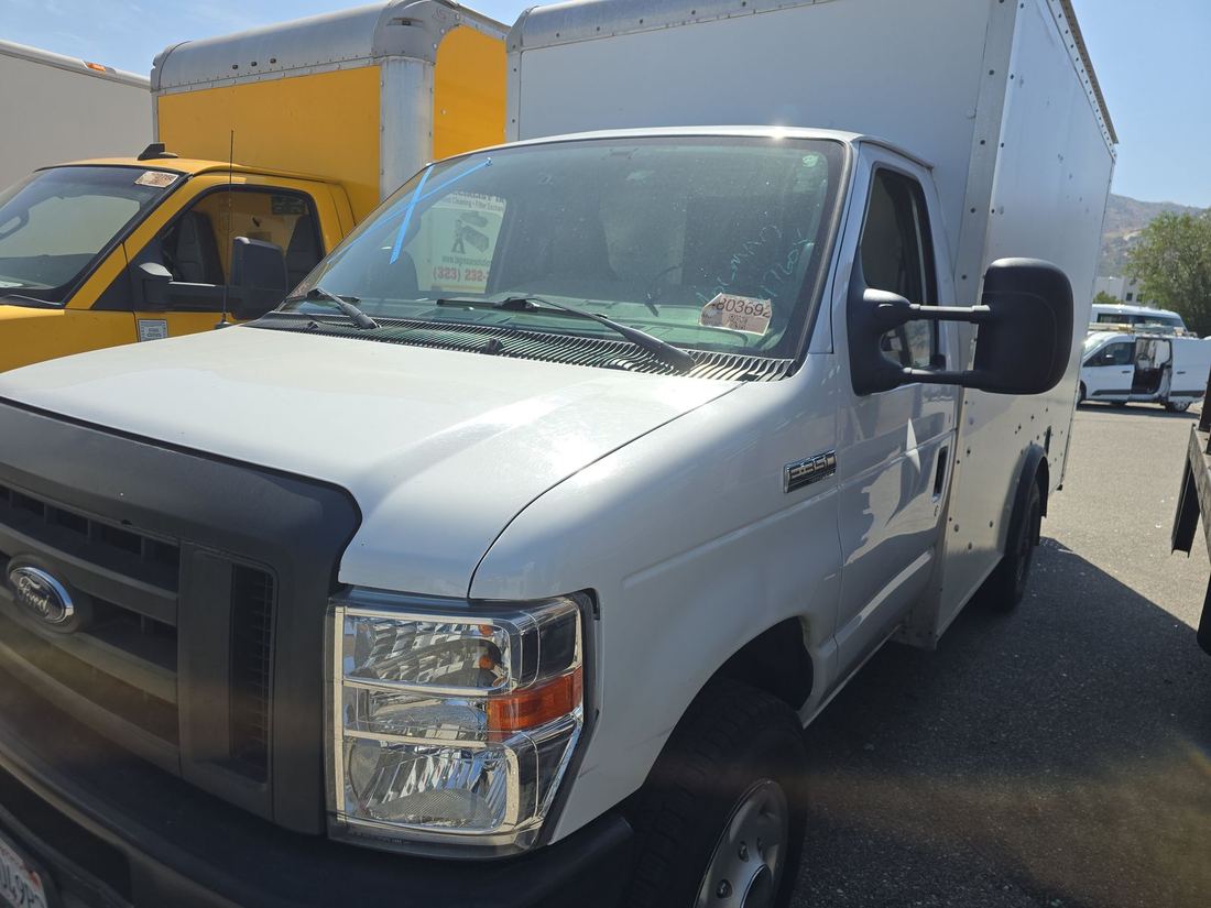 2022 FORD Econoline