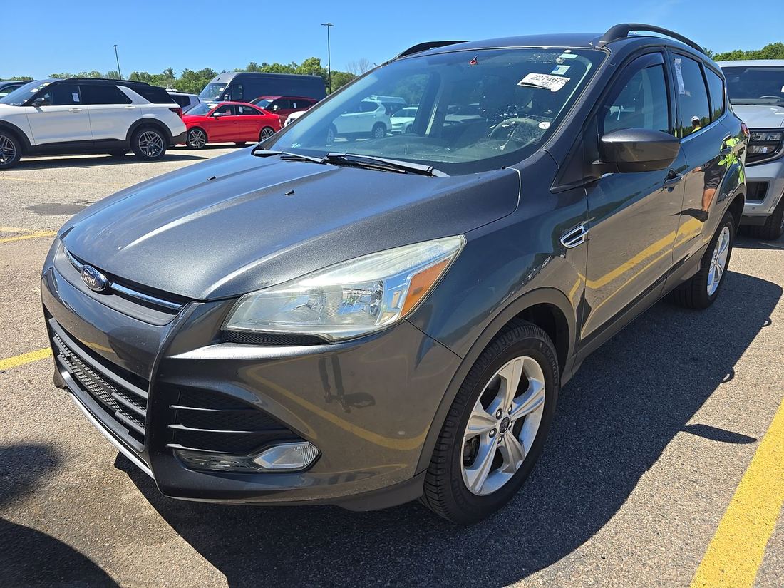 2016 FORD SE
