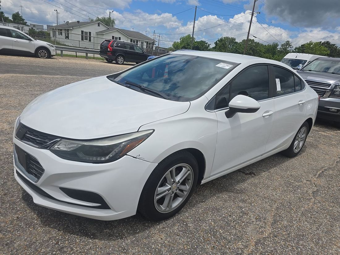 2017 CHEVROLET LT