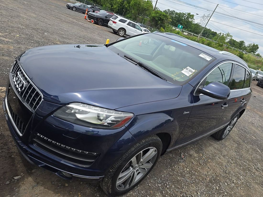 2015 AUDI Premium Plus
