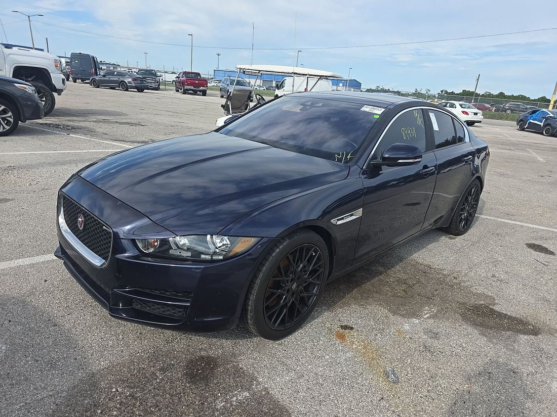 2018 JAGUAR XE