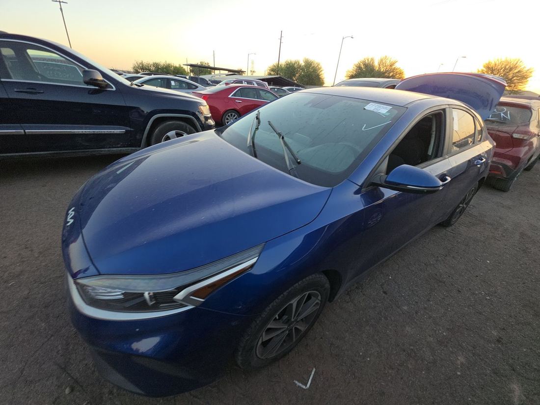 2023 KIA LX, LXS