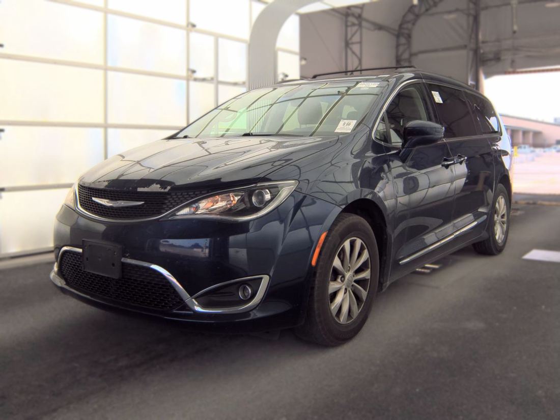 2017 CHRYSLER Touring L