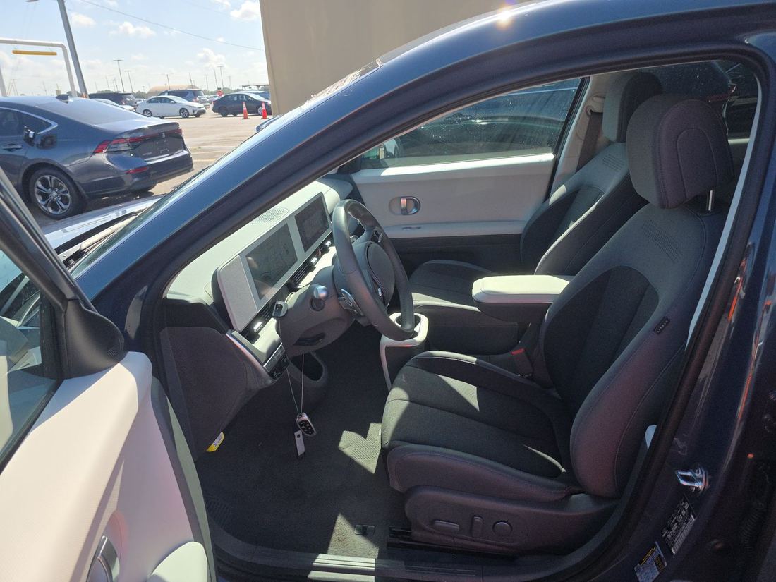 2024 HYUNDAI SEL