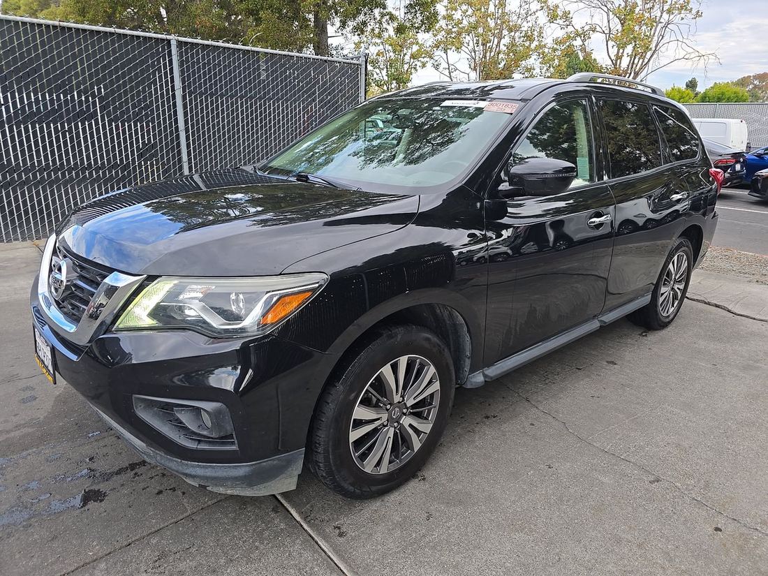 2019 NISSAN Pathfinder