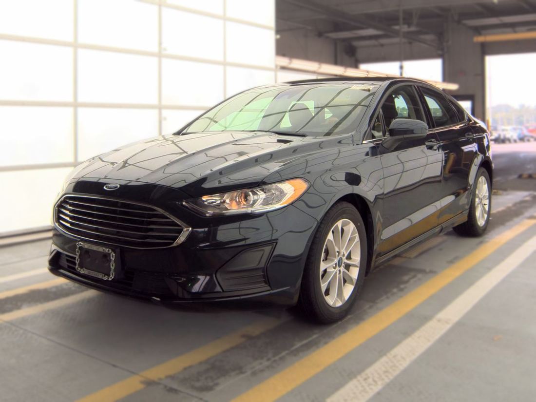 2020 FORD SE