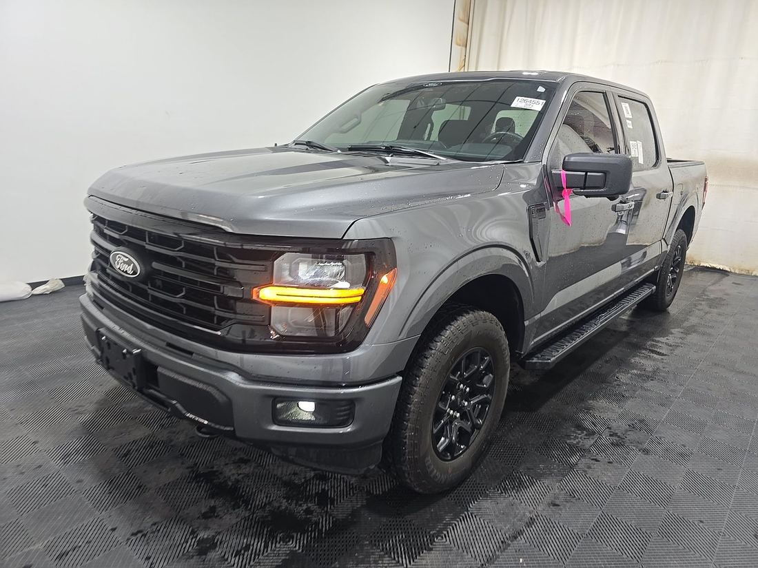 2024 FORD XLT