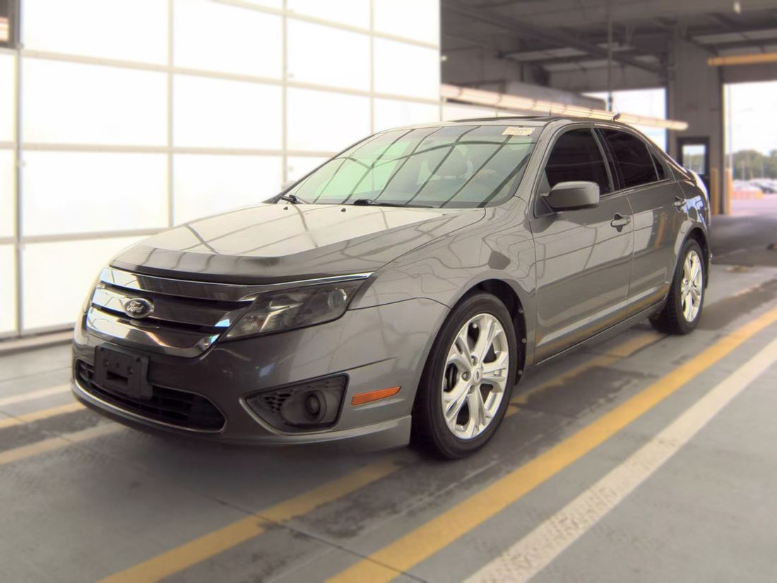 2012 FORD SE