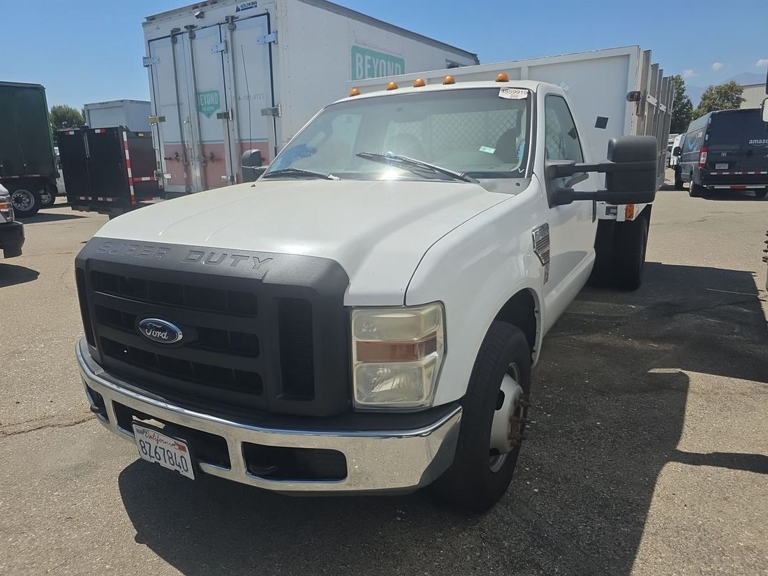 2010 FORD Super Duty - Dual Rear Wheel