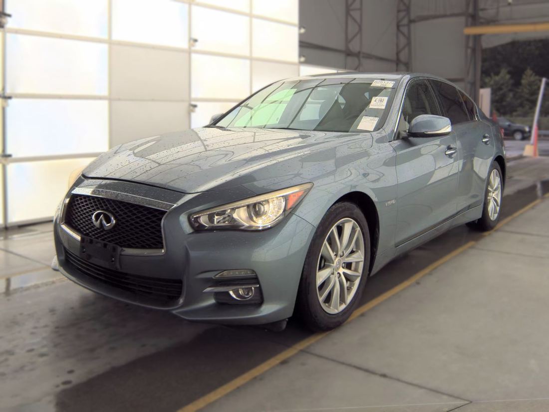 2015 INFINITI Q50