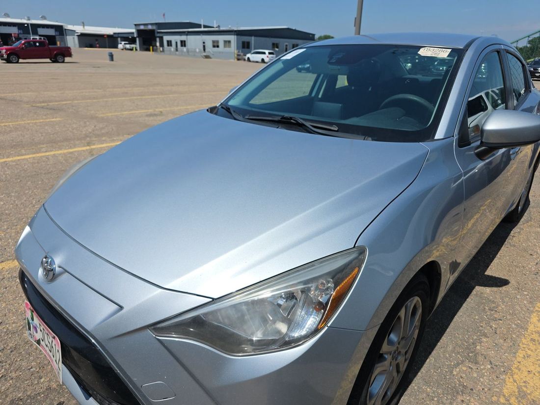2018 TOYOTA Yaris iA