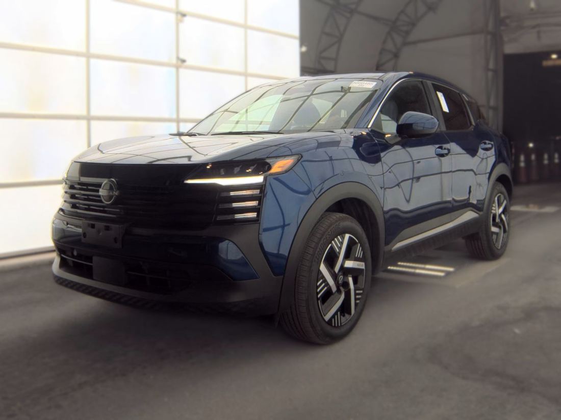 2025 Nissan SV