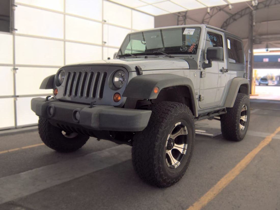 2013 JEEP Sport