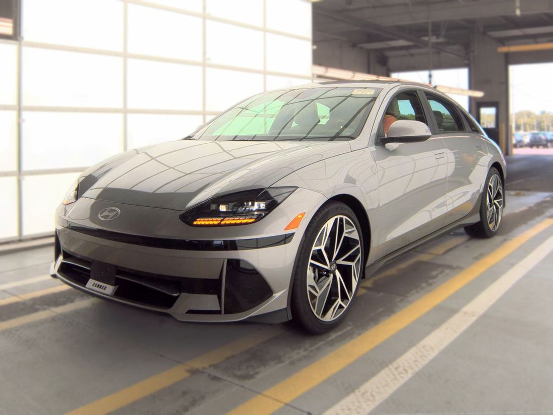 2023 HYUNDAI SEL