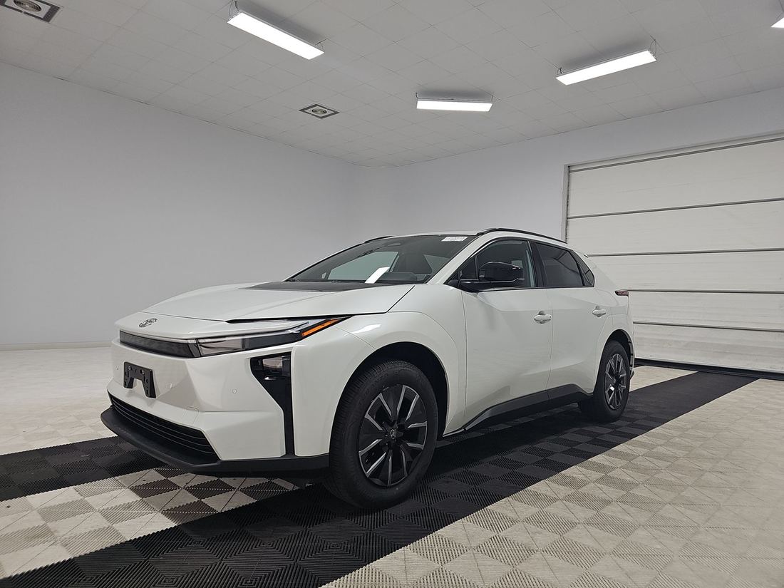 2026 TOYOTA 11 Series