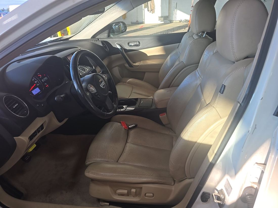 2013 NISSAN Maxima