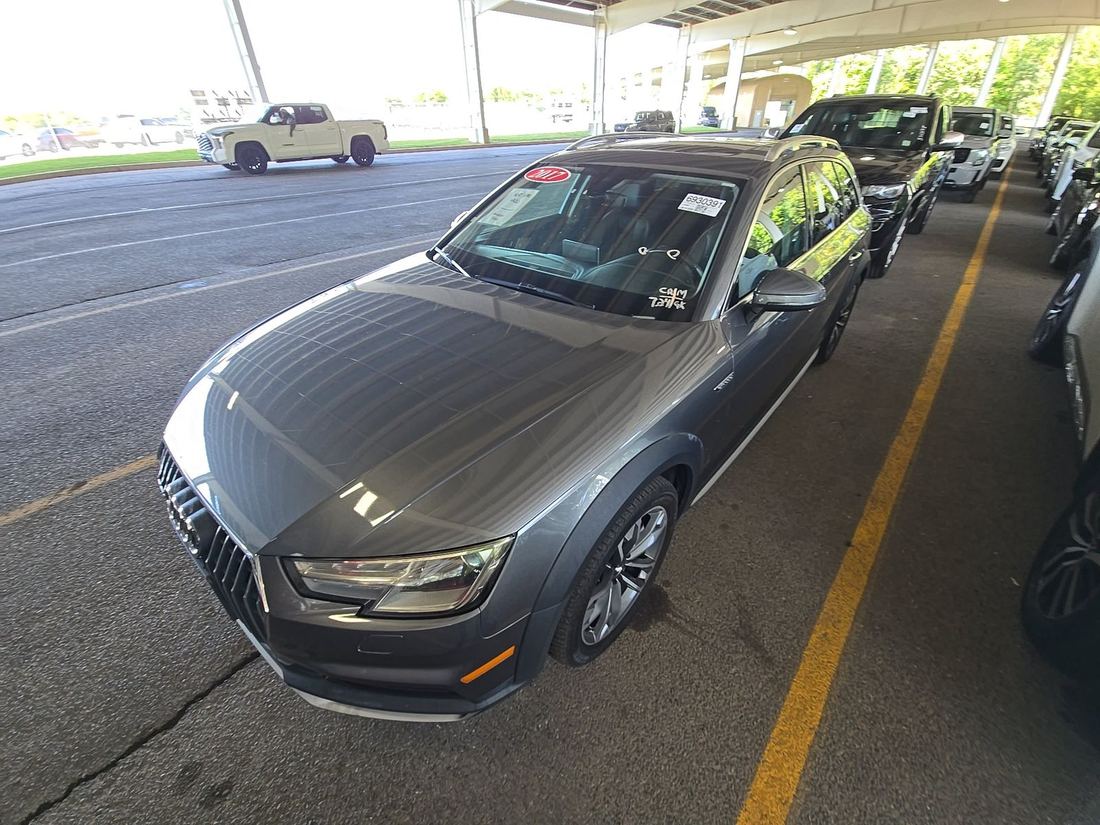 2017 AUDI Premium