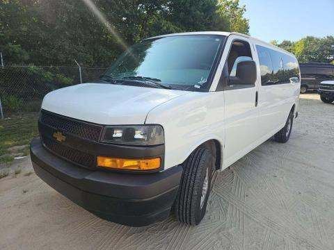 2026 Chevrolet 3500 Passenger