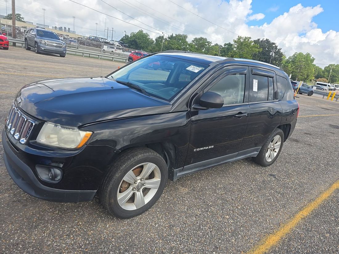 2013 JEEP Latitude