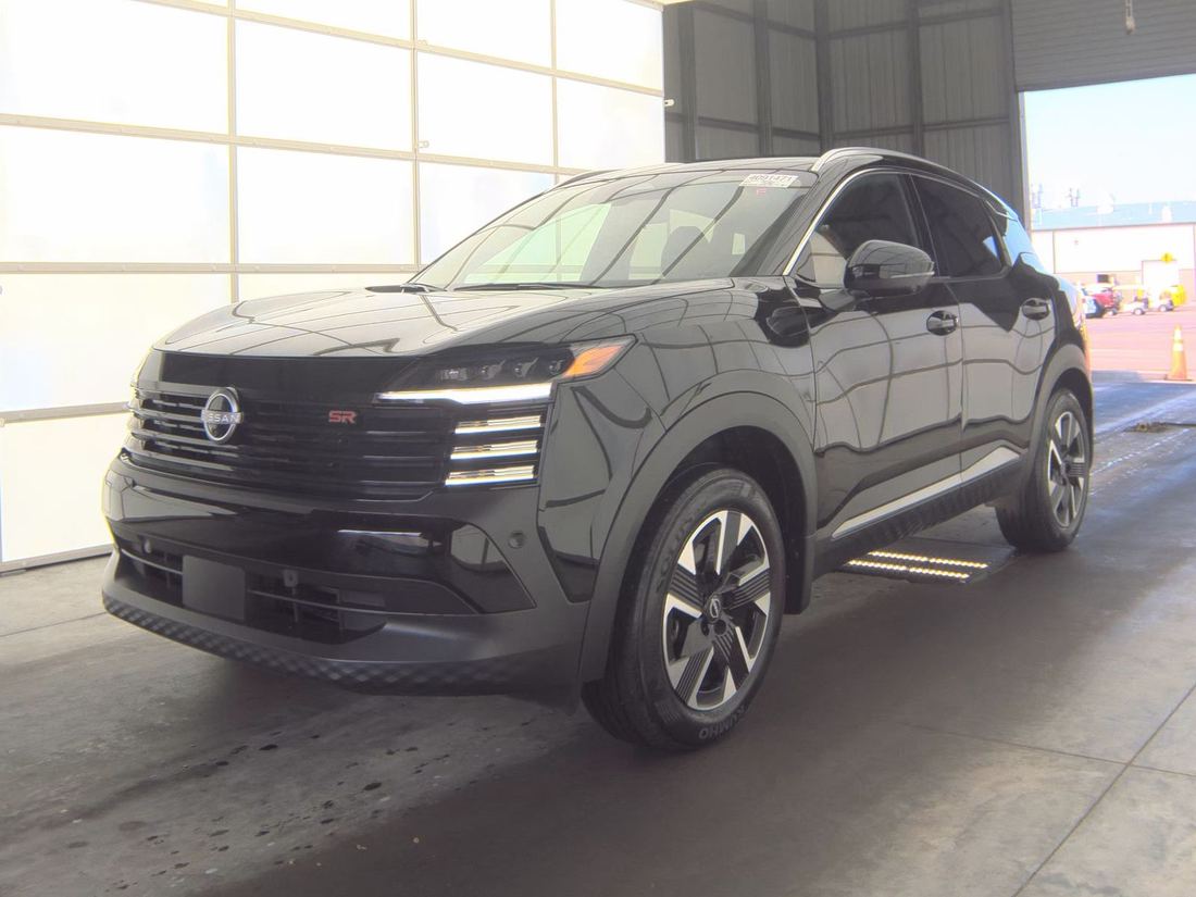 2026 NISSAN SR