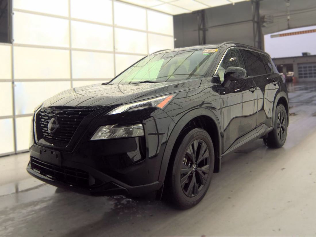 2023 NISSAN SV