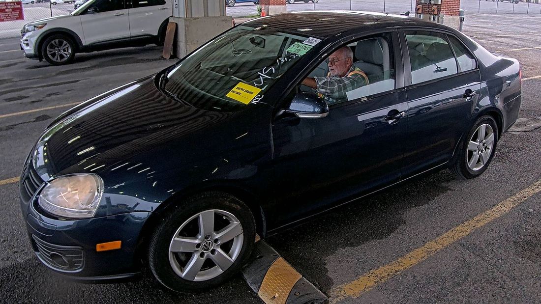 2009 VOLKSWAGEN 2.5 SE,  SEL, TDI w/ Sunroof, 2.0T Wolfsburg Editi