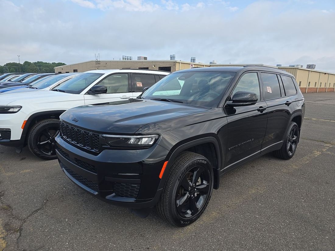 2025 JEEP Laredo, Altitude