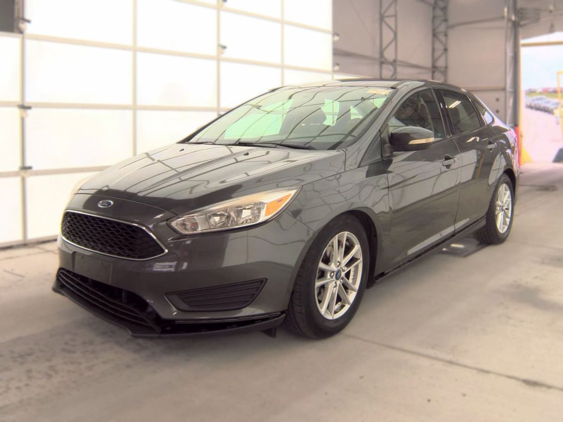 2016 FORD SE