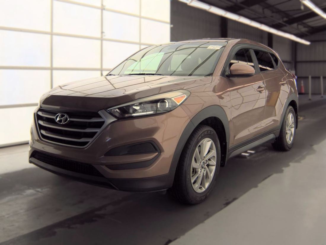 2017 HYUNDAI SE (no options)