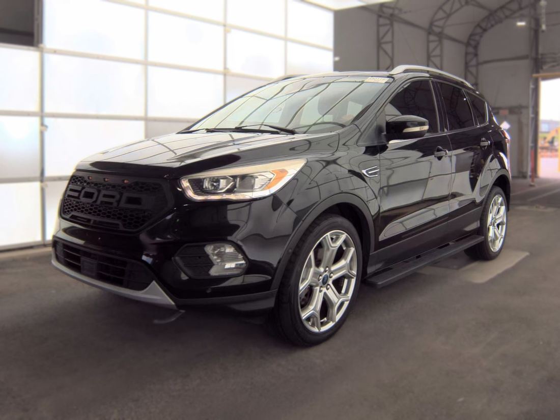 2019 FORD Titanium