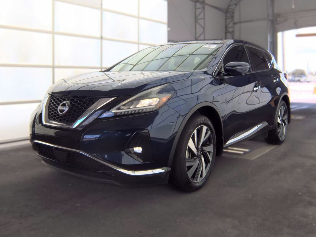 2023 NISSAN SL