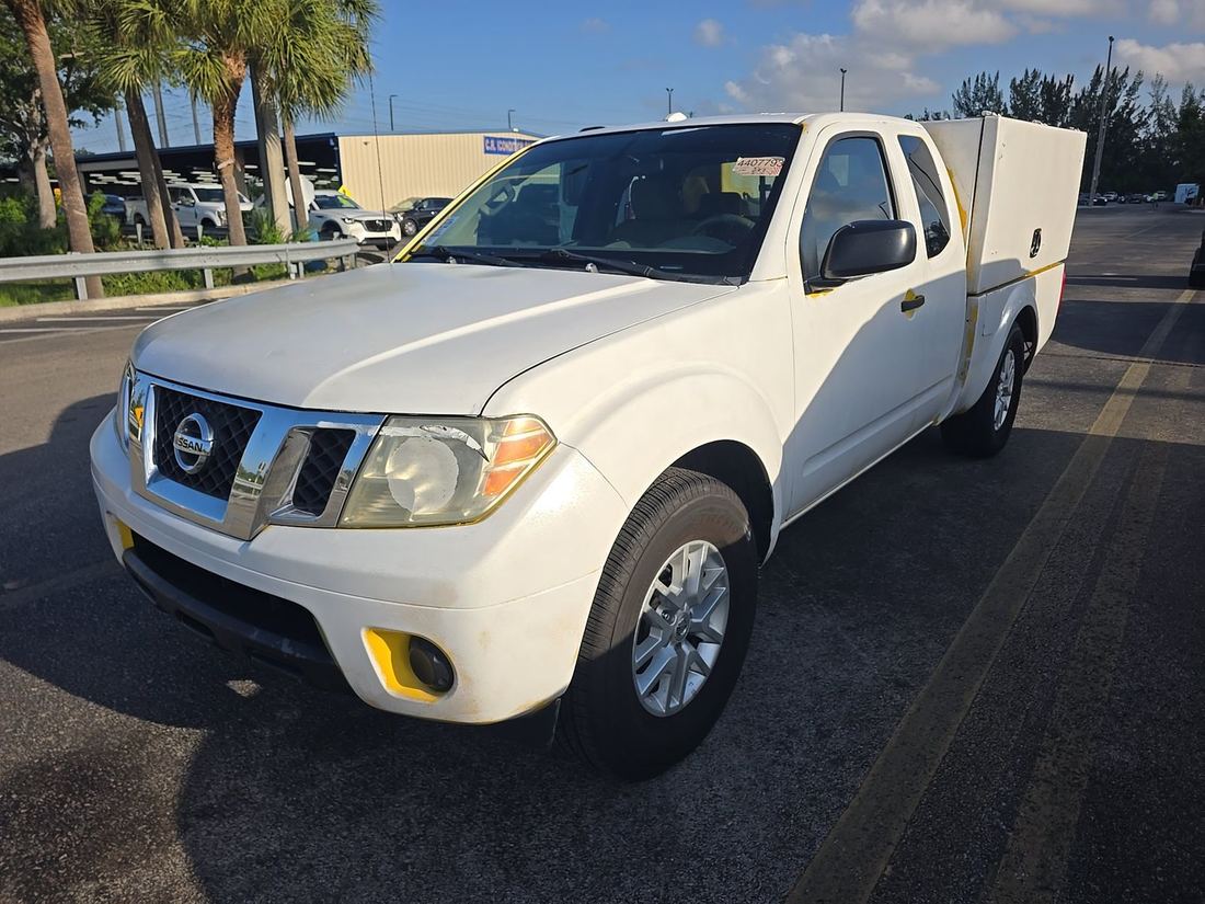 2015 NISSAN Frontier