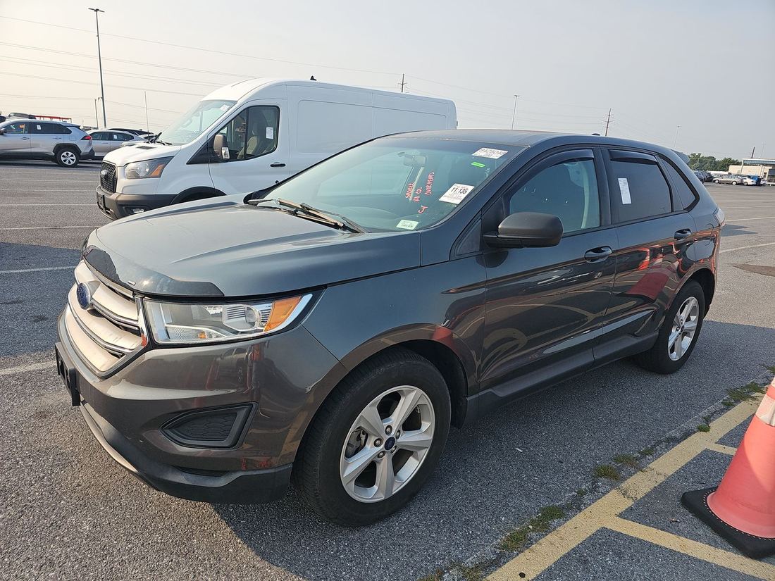 2017 FORD SE